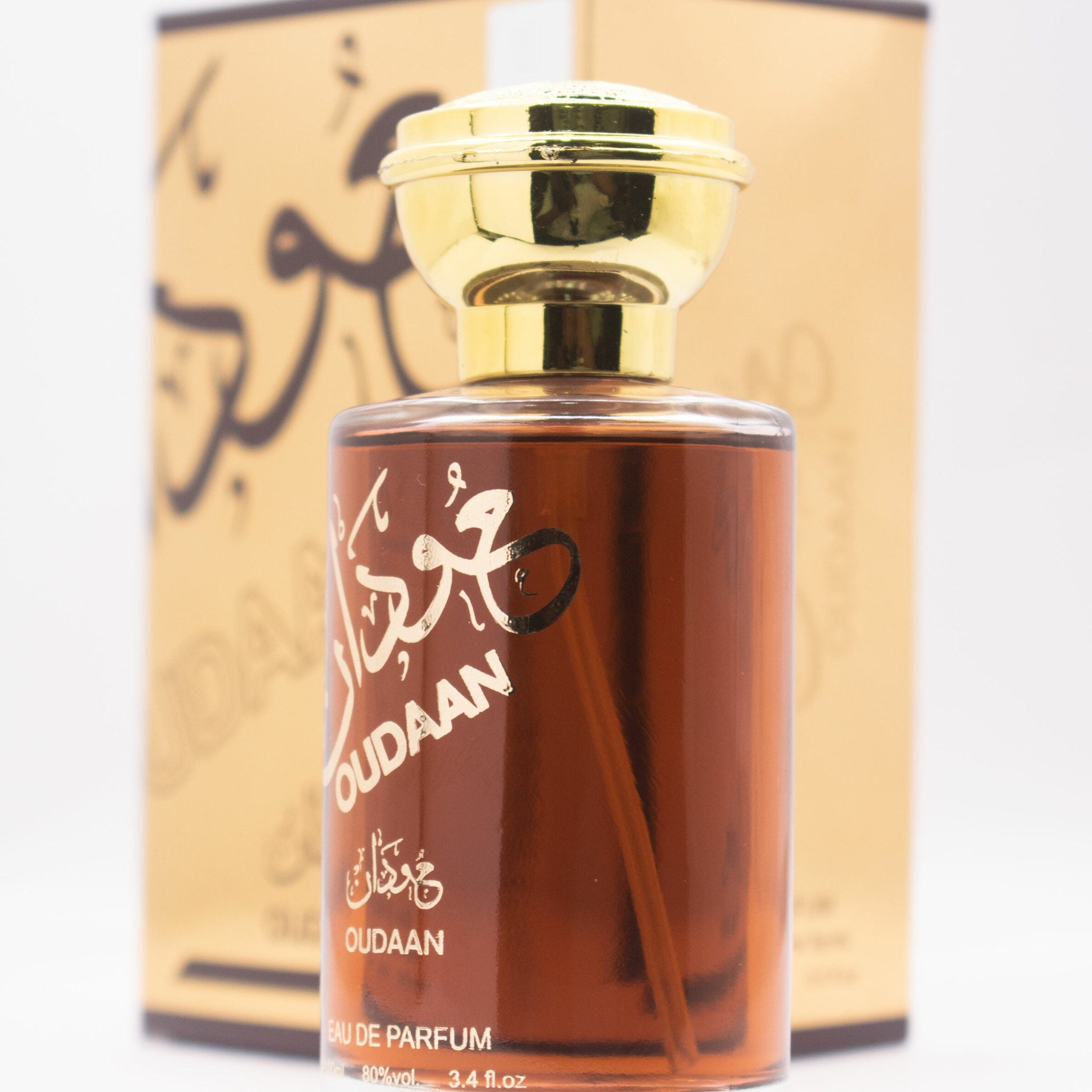 عطر أودان - عطر فاخر للجنسين، يتميز بانتعاش يدوم طويلاً مع نفحات زهرية وخشبية